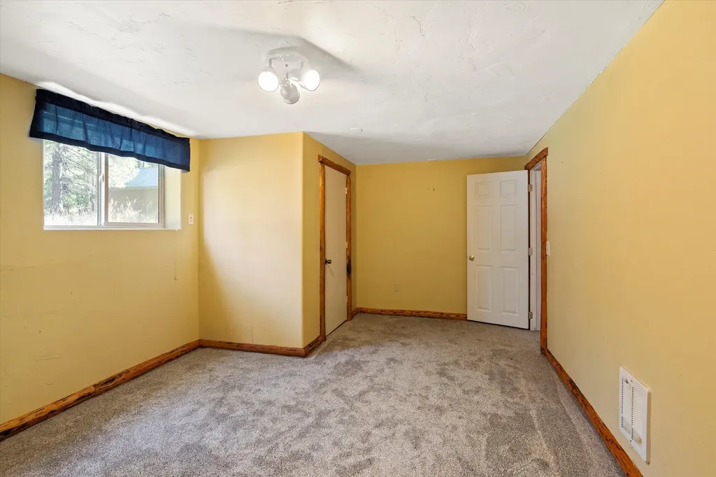 12860 Kelley Drive Bigfork MT 59911