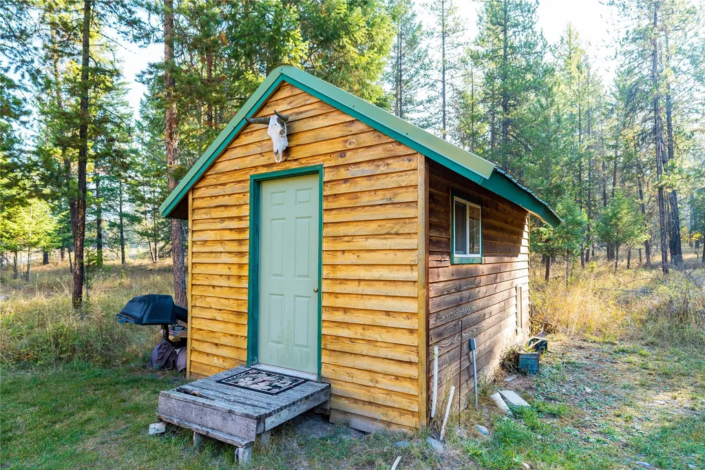12860 Kelley Drive Bigfork MT 59911