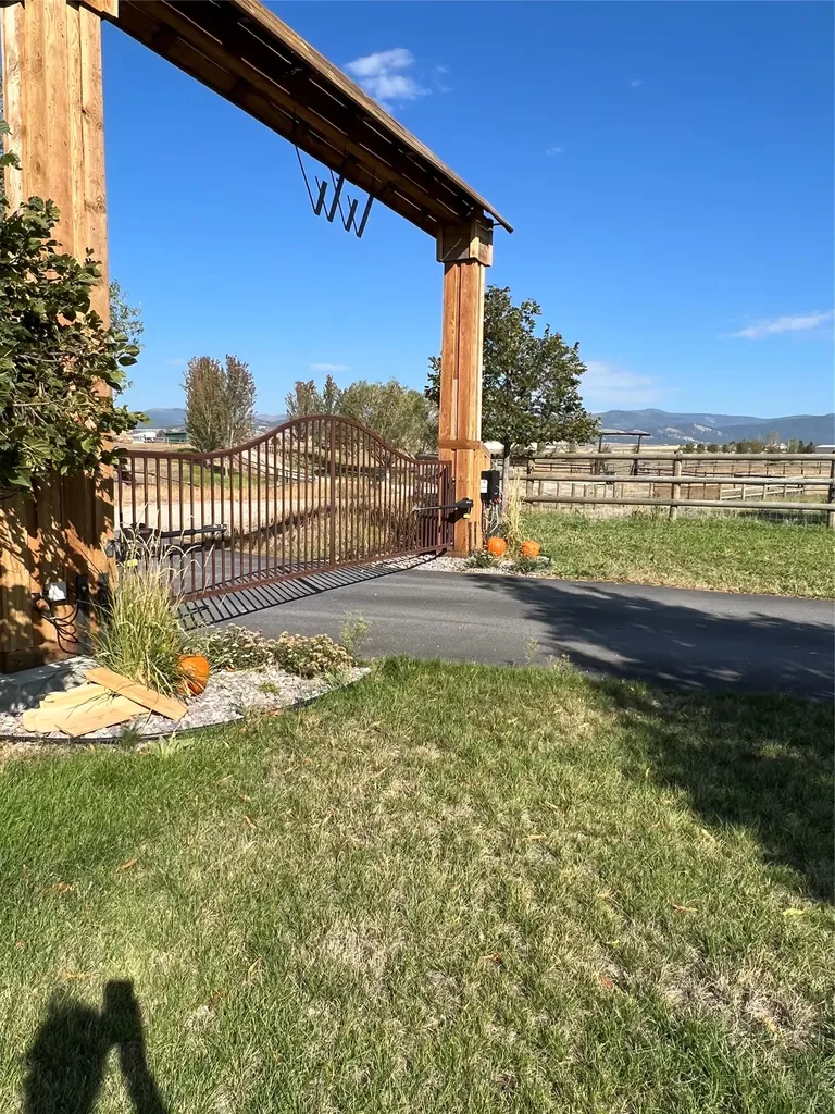 460 Windwalker Trail Stevensville MT 59870