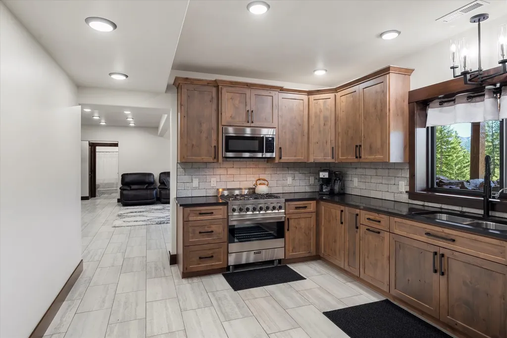 40149 Us Highway 2 W Libby MT 59923