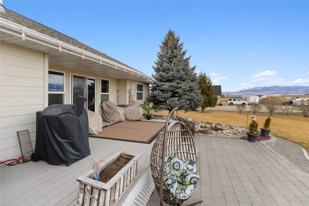 27 Sautter Lane Townsend MT 59644
