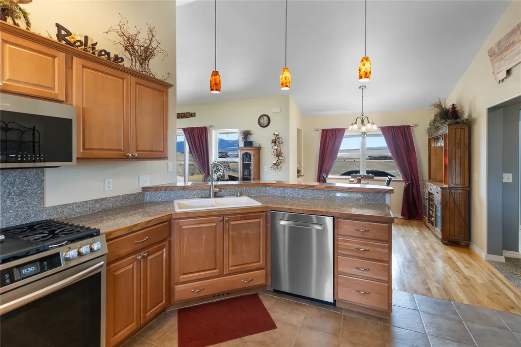 27 Sautter Lane Townsend MT 59644