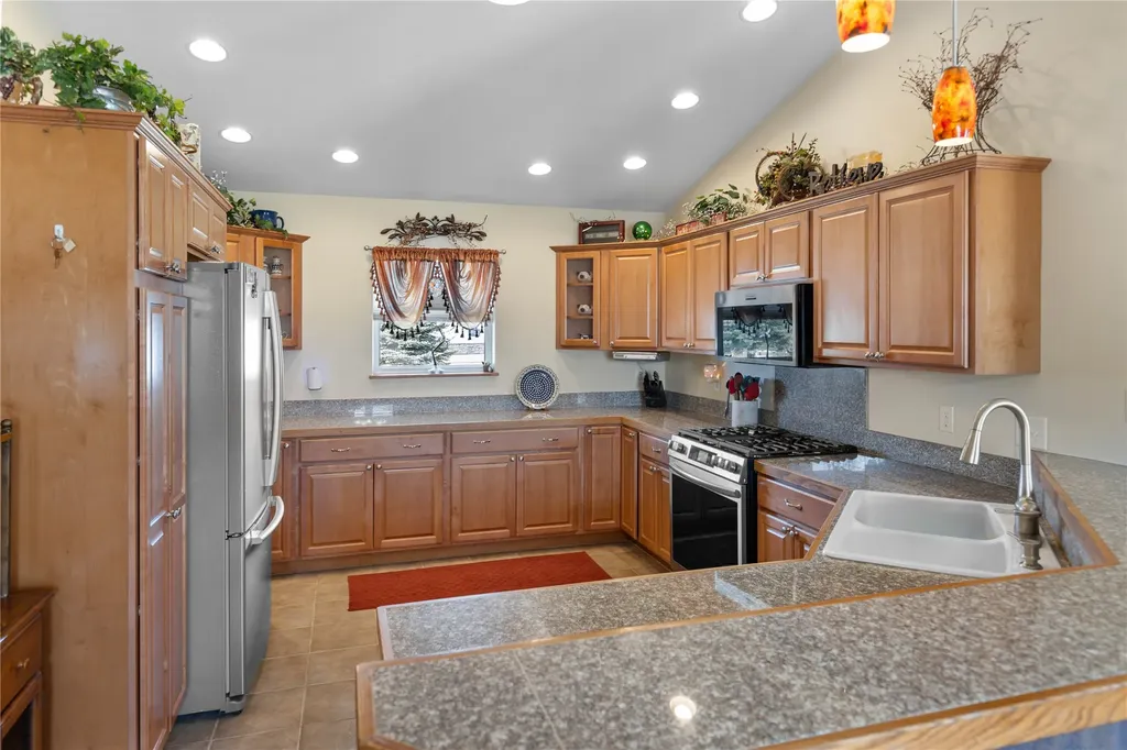 27 Sautter Lane Townsend MT 59644