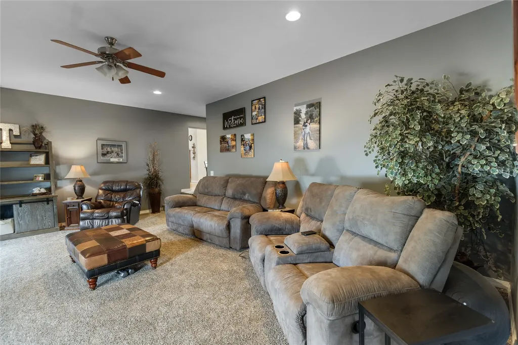 27 Sautter Lane Townsend MT 59644