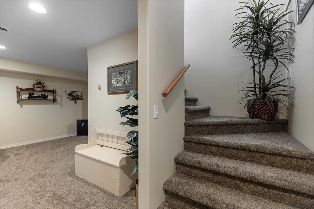 27 Sautter Lane Townsend MT 59644