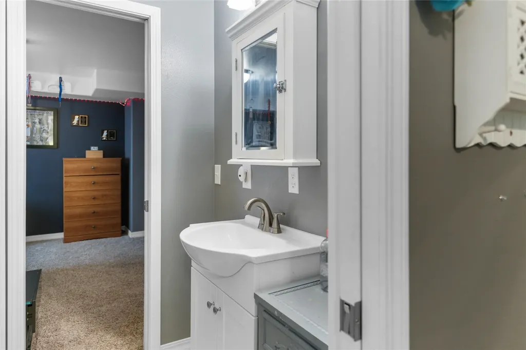 27 Sautter Lane Townsend MT 59644