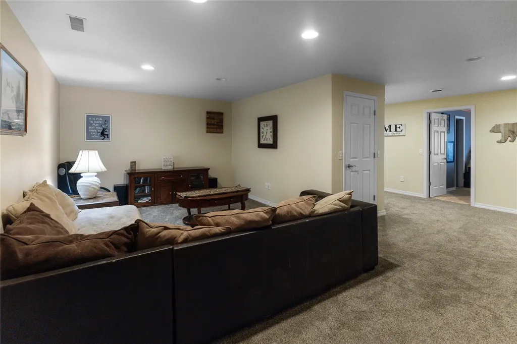 27 Sautter Lane Townsend MT 59644