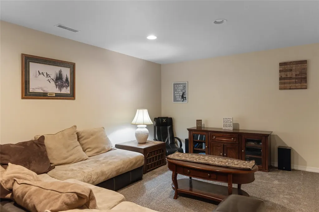 27 Sautter Lane Townsend MT 59644