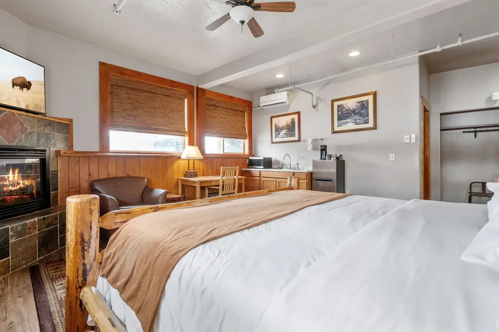 5 Swan Way Bigfork MT 59911