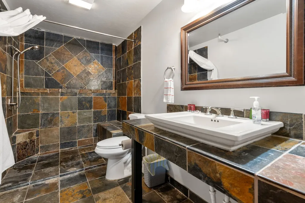 5 Swan Way Bigfork MT 59911