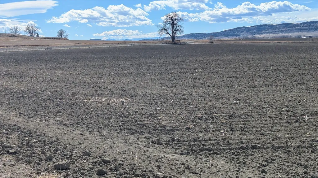 Tbd Lower River Road Fromberg MT 59029