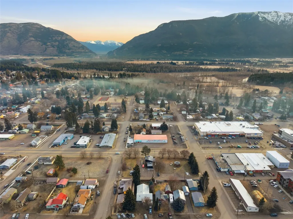 307 Nucleus Avenue Columbia Falls MT 59912