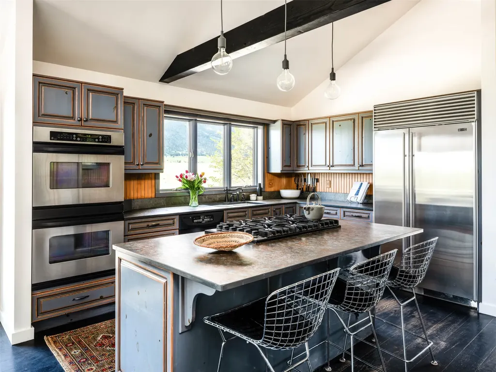 370 Star Ridge Road Bozeman MT 59715