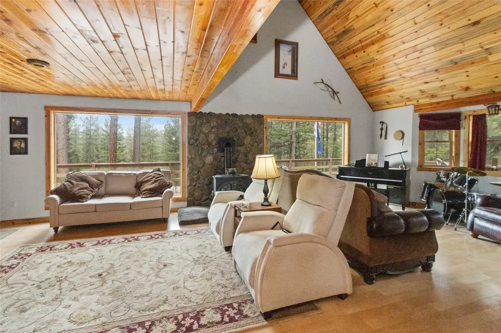 152 Buffalo Bill Road Plains MT 59859