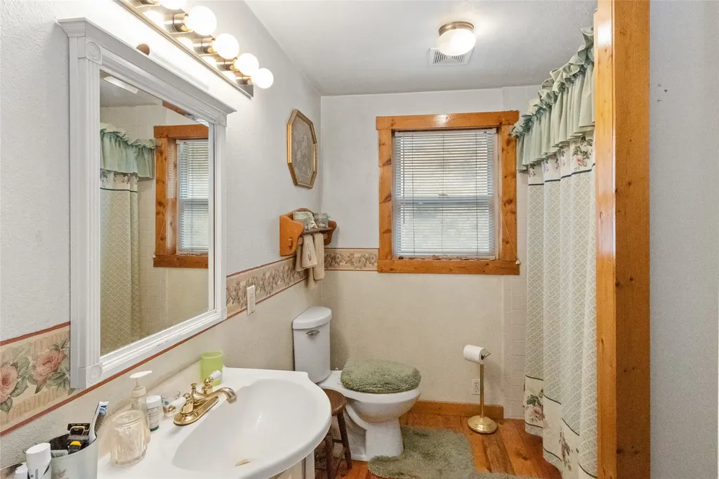 152 Buffalo Bill Road Plains MT 59859