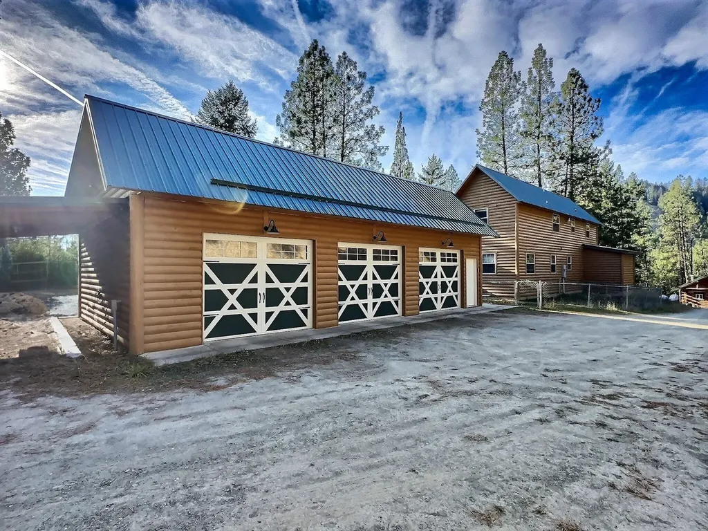 152 Buffalo Bill Road Plains MT 59859