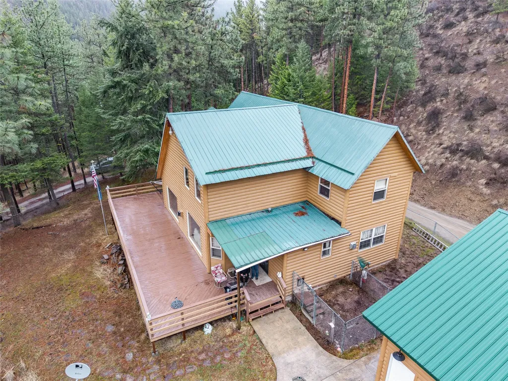 152 Buffalo Bill Road Plains MT 59859