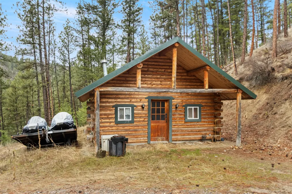 152 Buffalo Bill Road Plains MT 59859