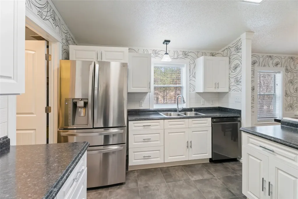 53 Woodland Park Loop Clancy MT 59634