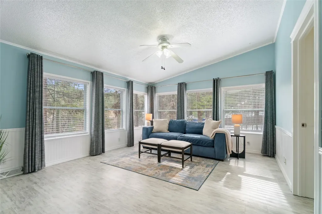 53 Woodland Park Loop Clancy MT 59634