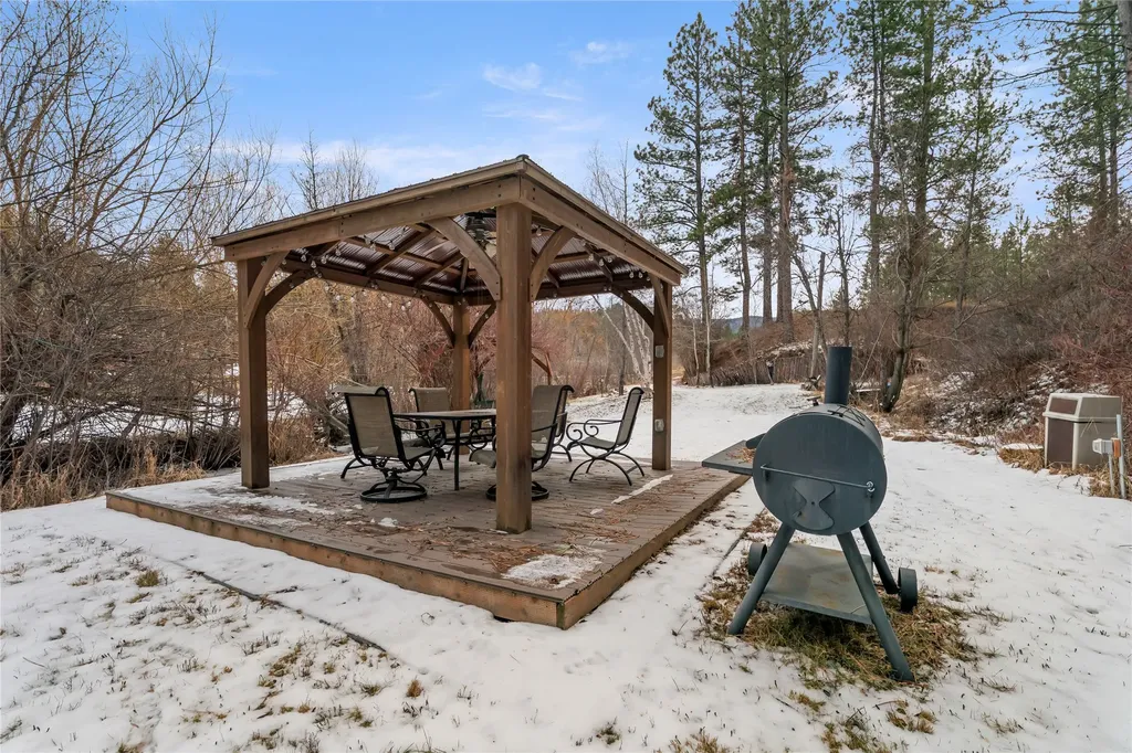 53 Woodland Park Loop Clancy MT 59634