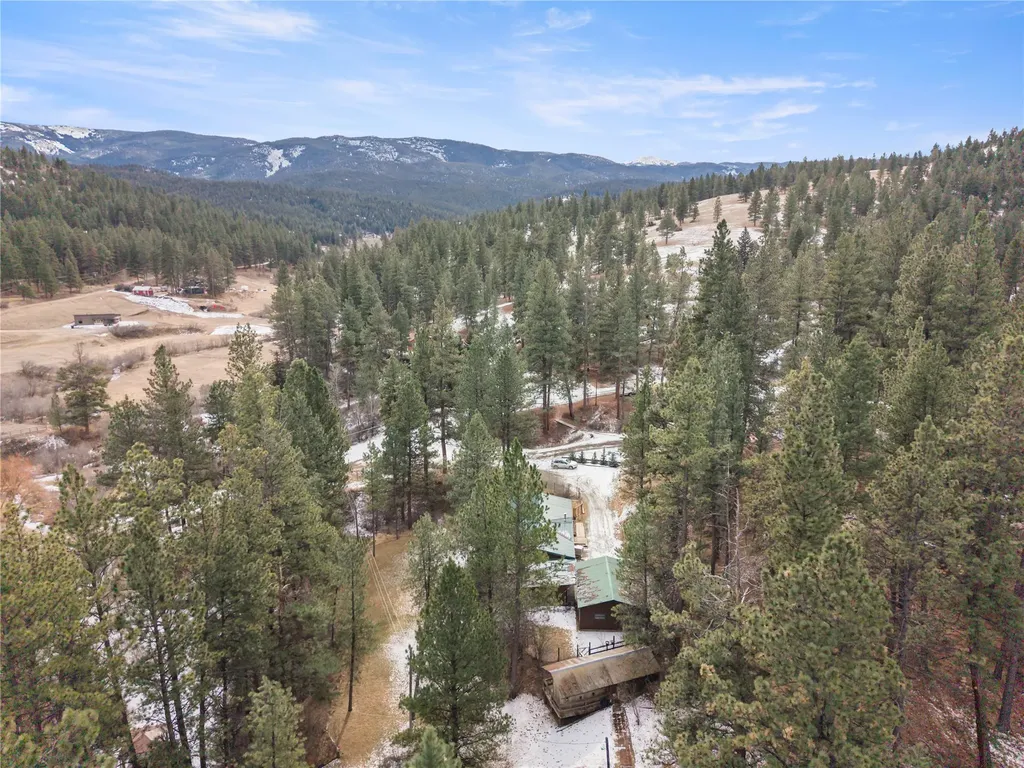 53 Woodland Park Loop Clancy MT 59634