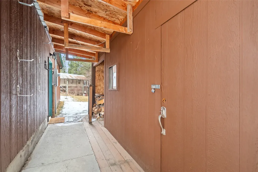 53 Woodland Park Loop Clancy MT 59634