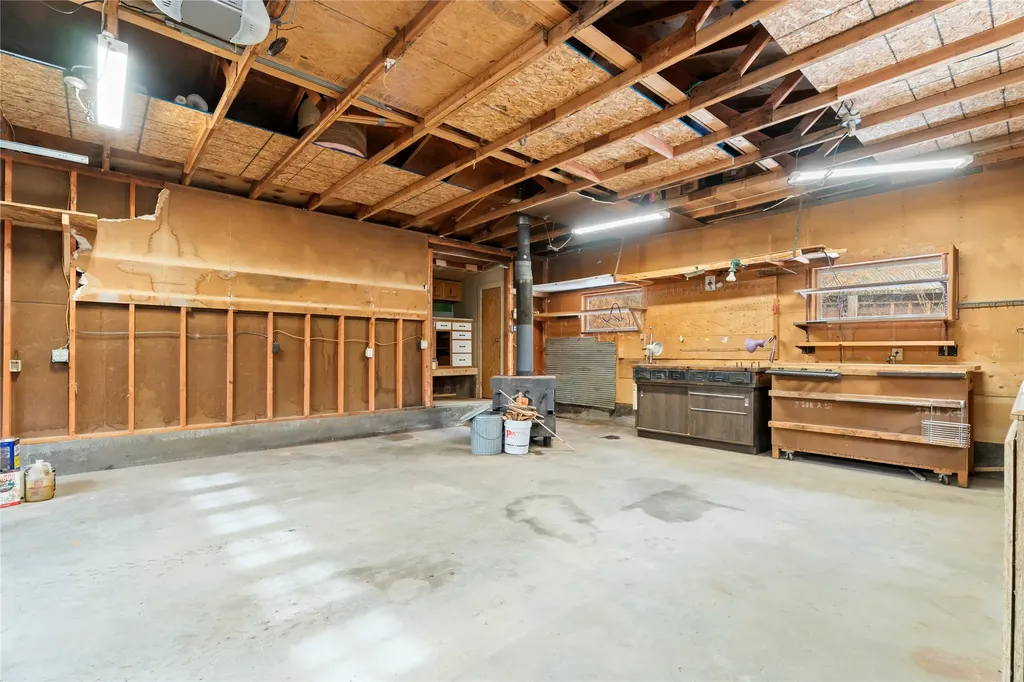 53 Woodland Park Loop Clancy MT 59634