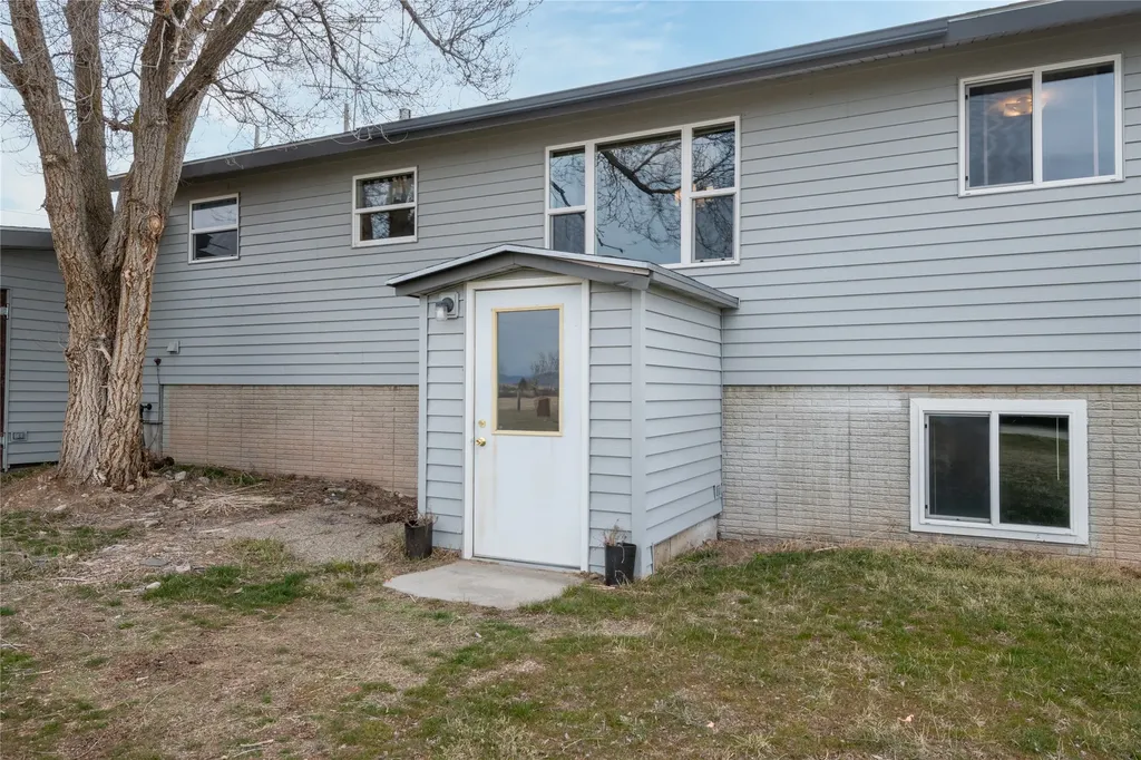 1170 Three Mile Creek Road Stevensville MT 59870