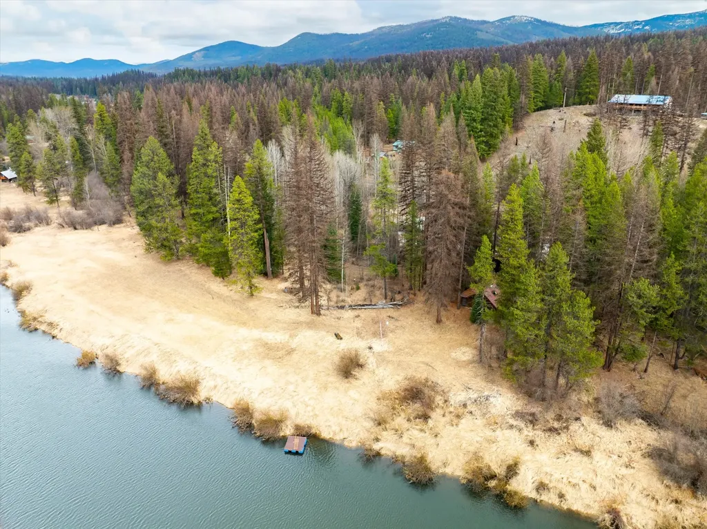 796 Tamarack Lane Troy MT 59935