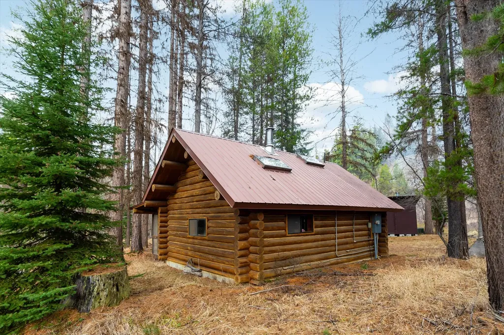 796 Tamarack Lane Troy MT 59935