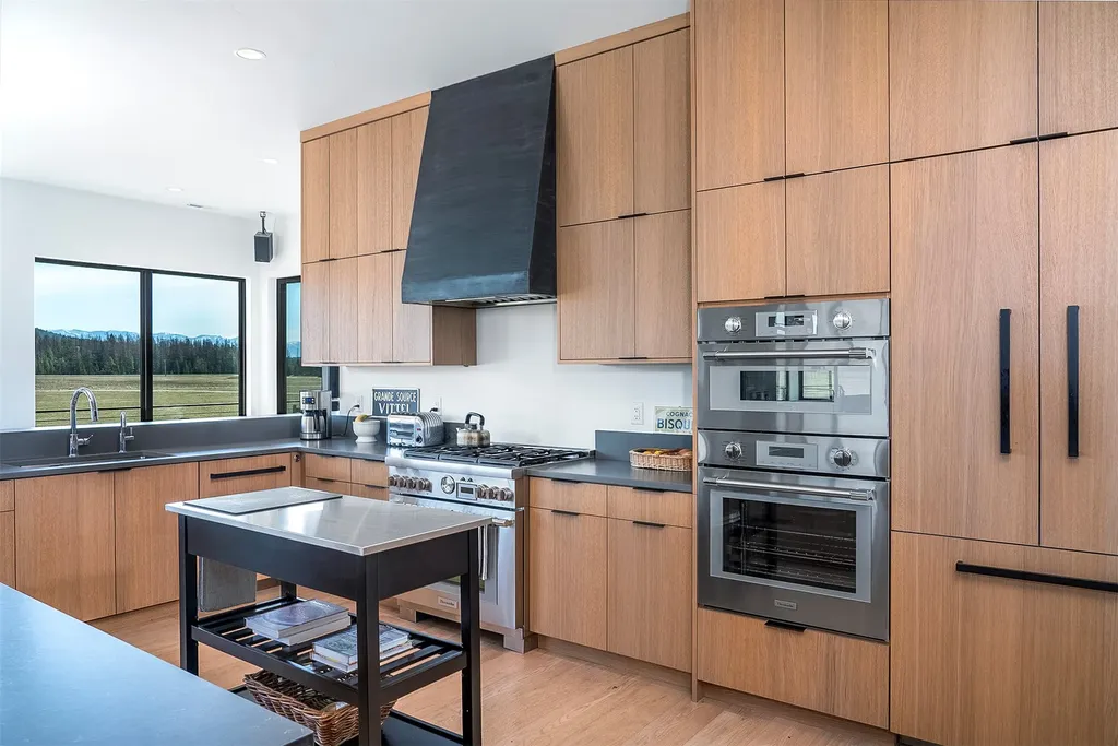 567 Twin Bridges Road Whitefish MT 59937