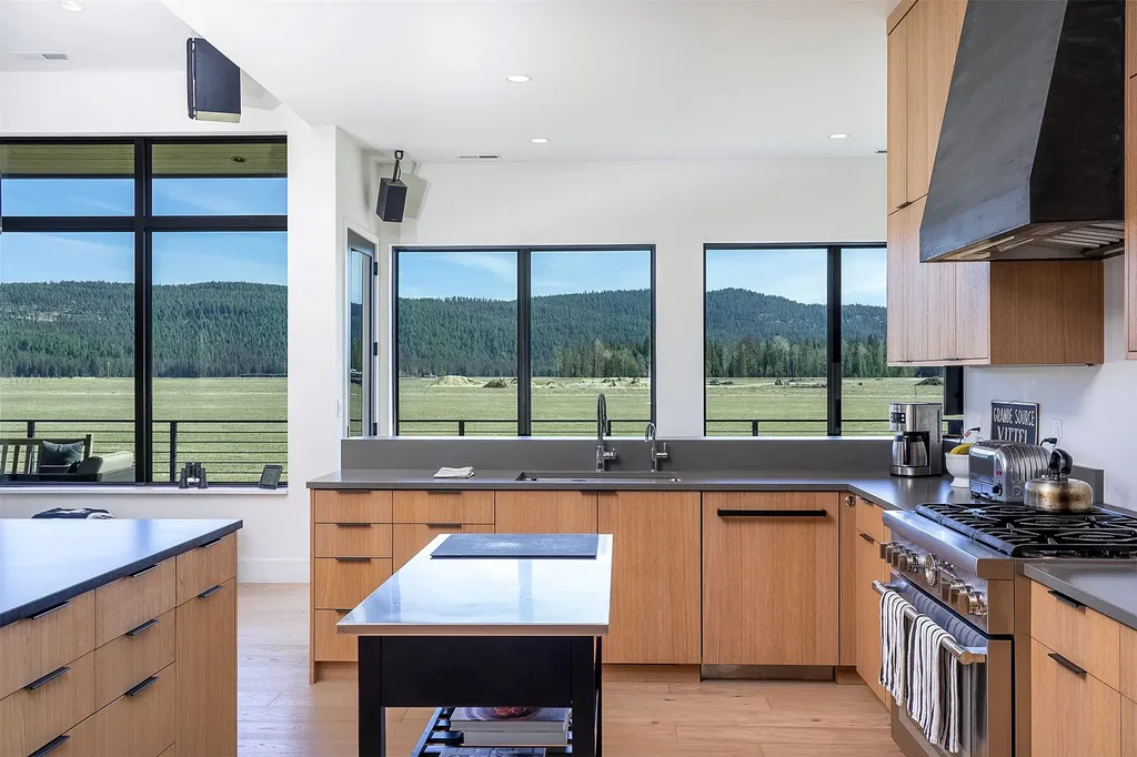 567 Twin Bridges Road Whitefish MT 59937