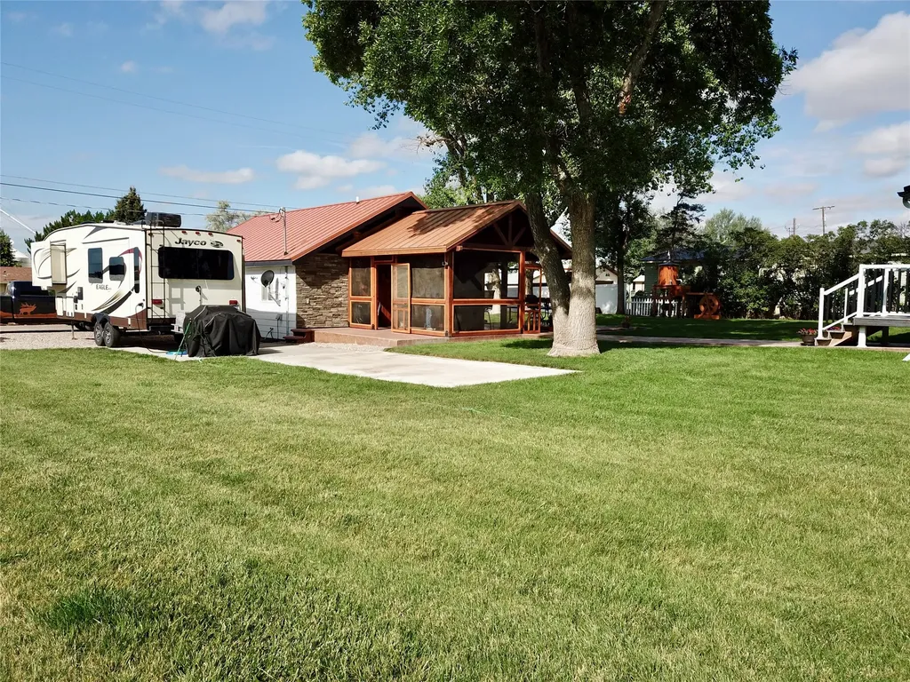 1116 27th Street Fort Benton MT 59442