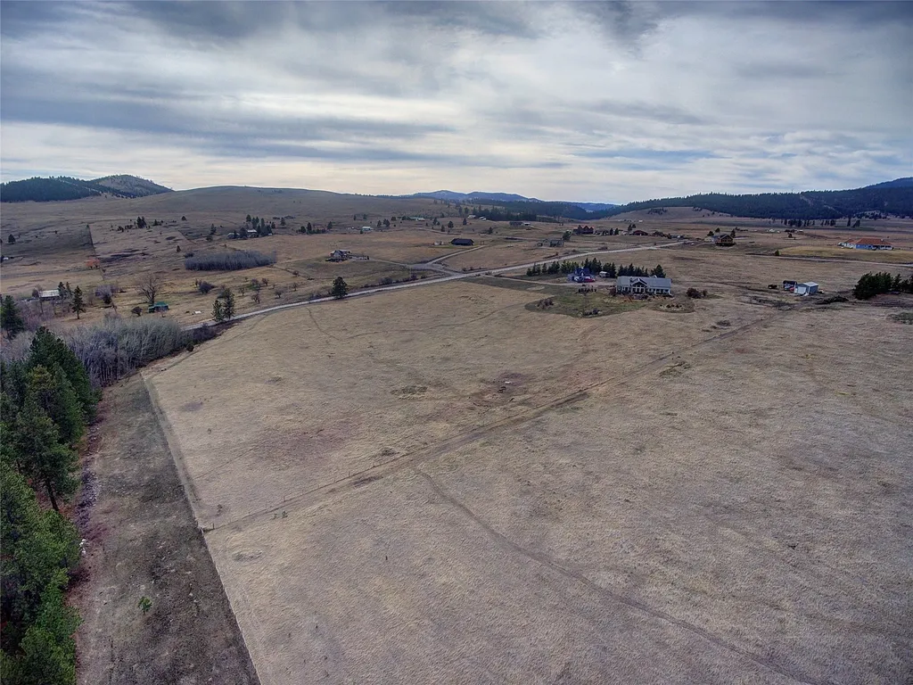 31365 Walking Horse Lane Big Arm MT 59910