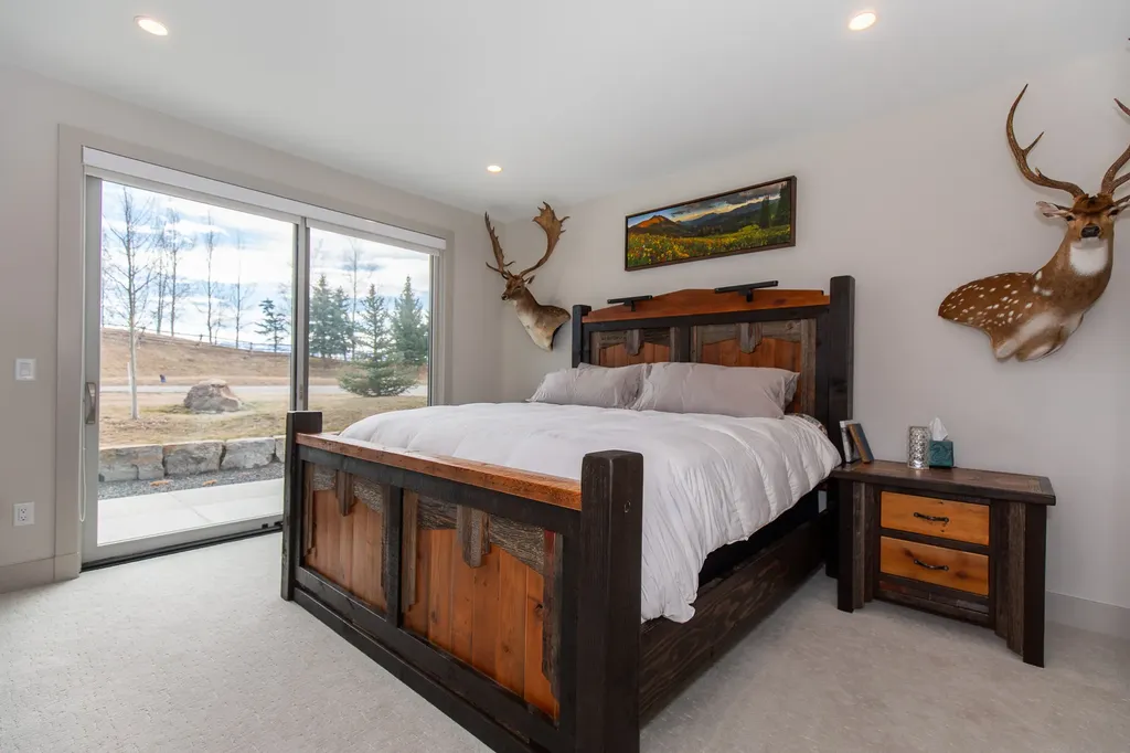 10 Caymus Lane Bozeman MT 59718