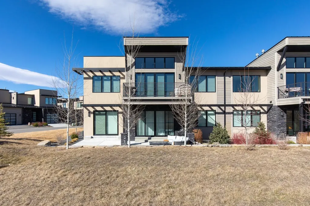 10 Caymus Lane Bozeman MT 59718