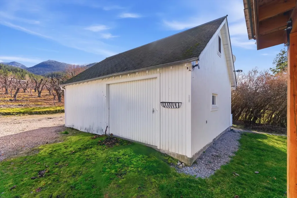 23726 Mount Highway 35 Bigfork MT 59911