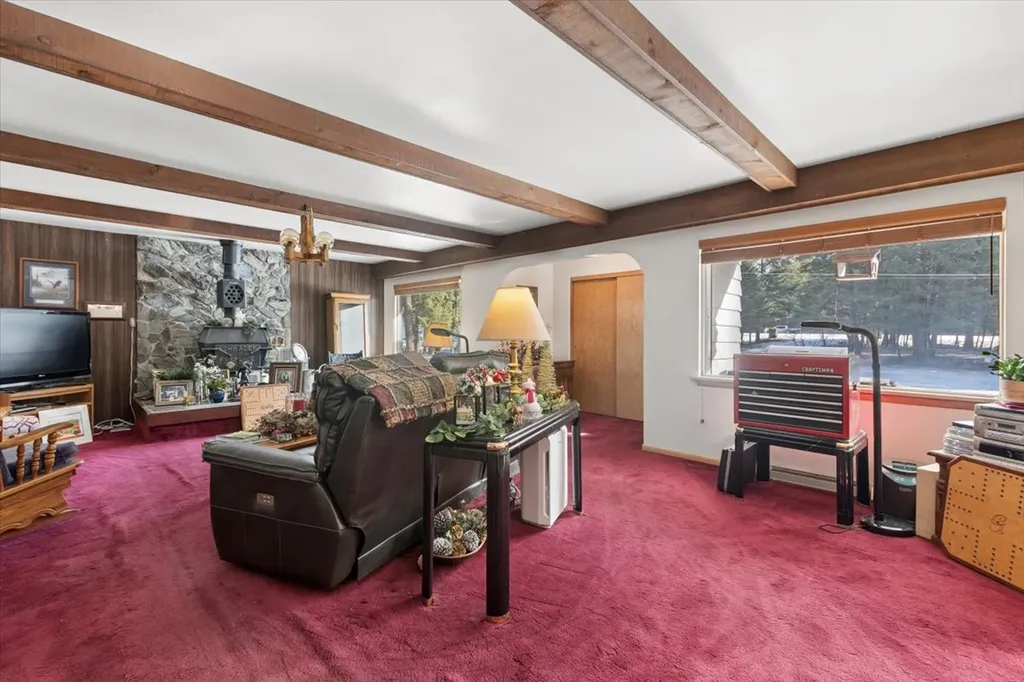 2260 E Lakeshore Drive Whitefish MT 59937