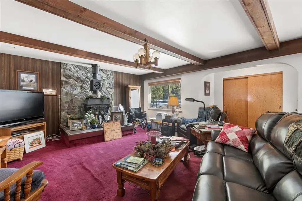 2260 E Lakeshore Drive Whitefish MT 59937