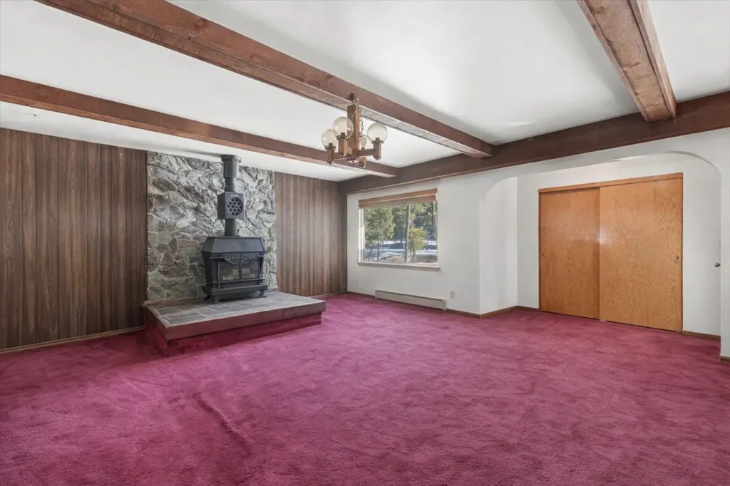 2260 E Lakeshore Drive Whitefish MT 59937