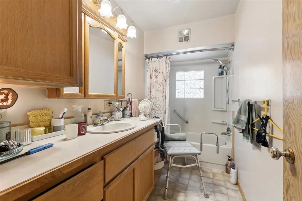 2260 E Lakeshore Drive Whitefish MT 59937