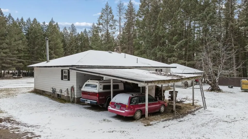 2260 E Lakeshore Drive Whitefish MT 59937