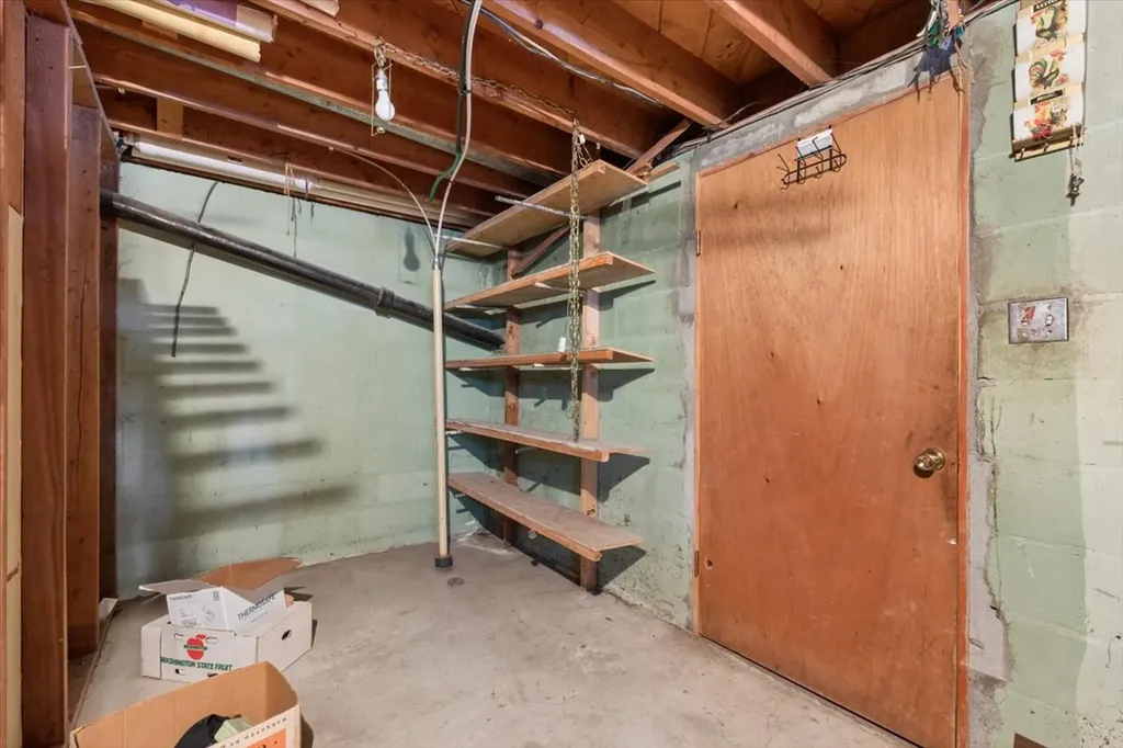 2260 E Lakeshore Drive Whitefish MT 59937