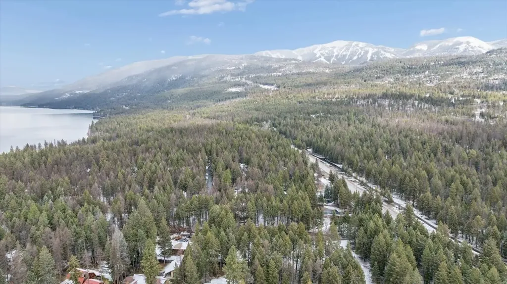 2260 E Lakeshore Drive Whitefish MT 59937