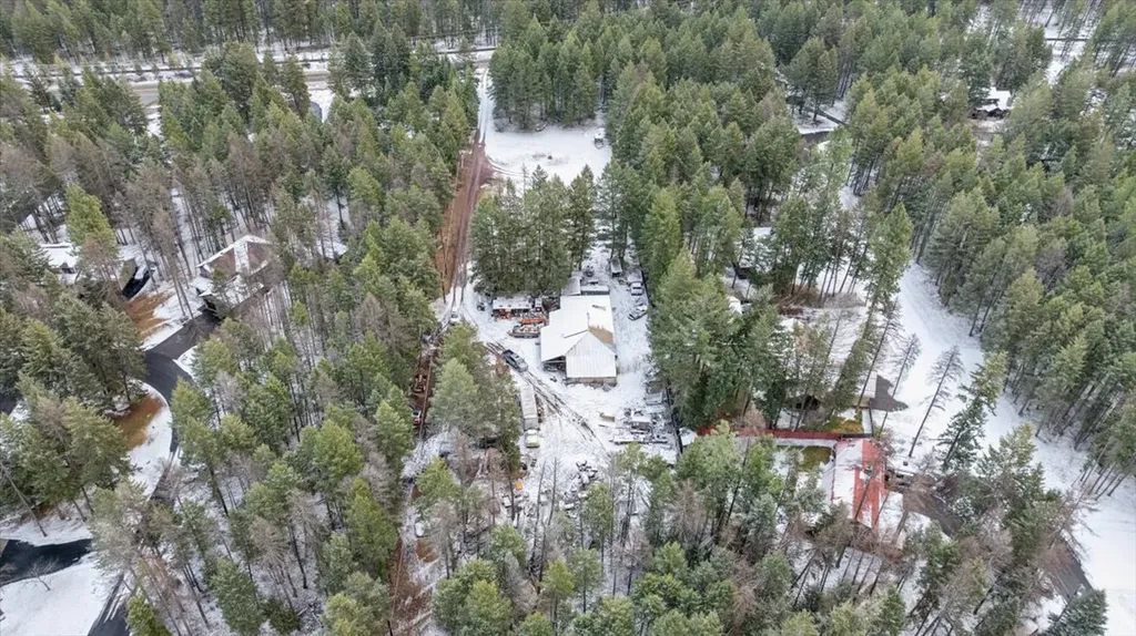 2260 E Lakeshore Drive Whitefish MT 59937