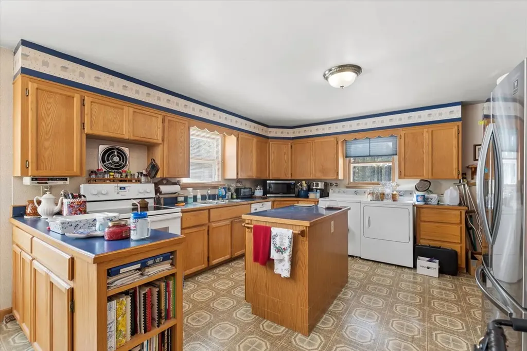 2260 E Lakeshore Drive Whitefish MT 59937