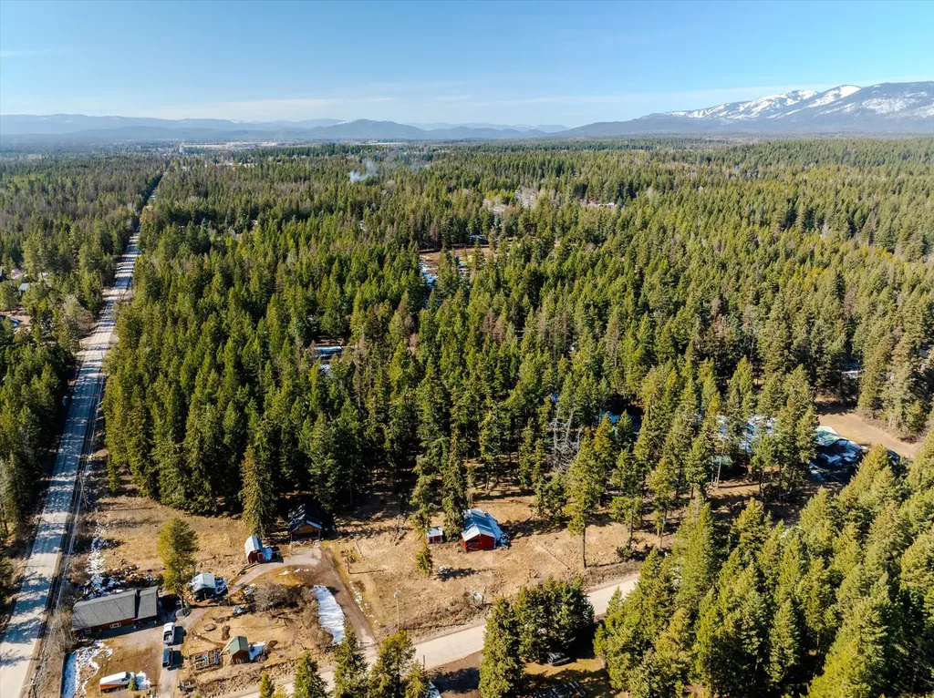 Nhn 4th Avenue Columbia Falls MT 59912