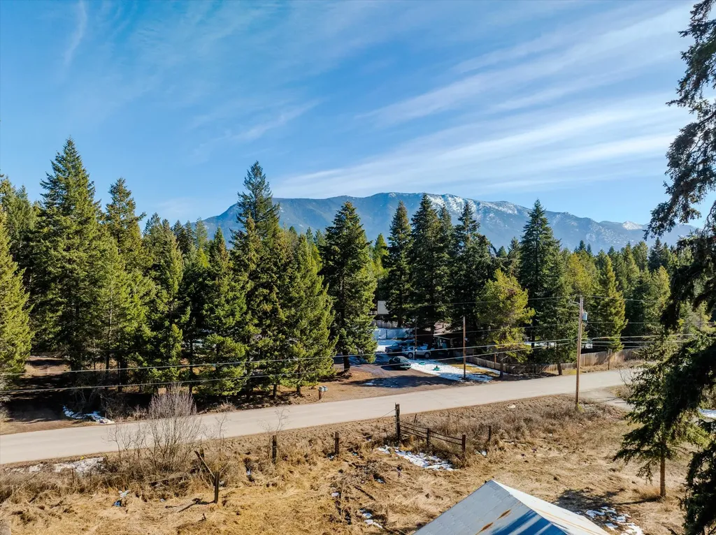 Nhn 4th Avenue Columbia Falls MT 59912