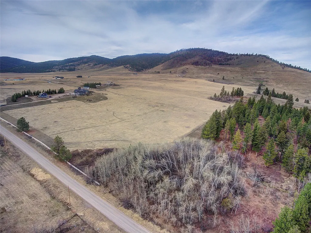 31365 Walking Horse Lane Big Arm MT 59910